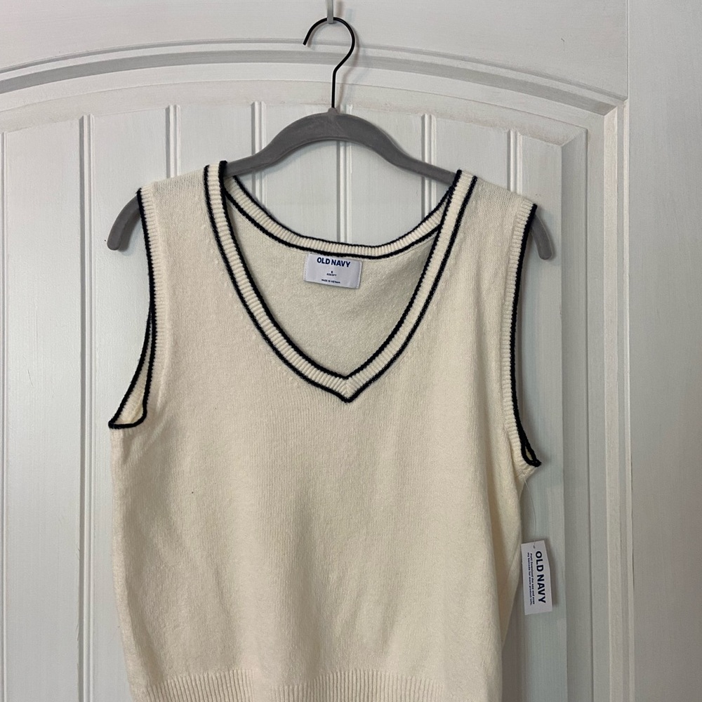 Old Navy sweater vest